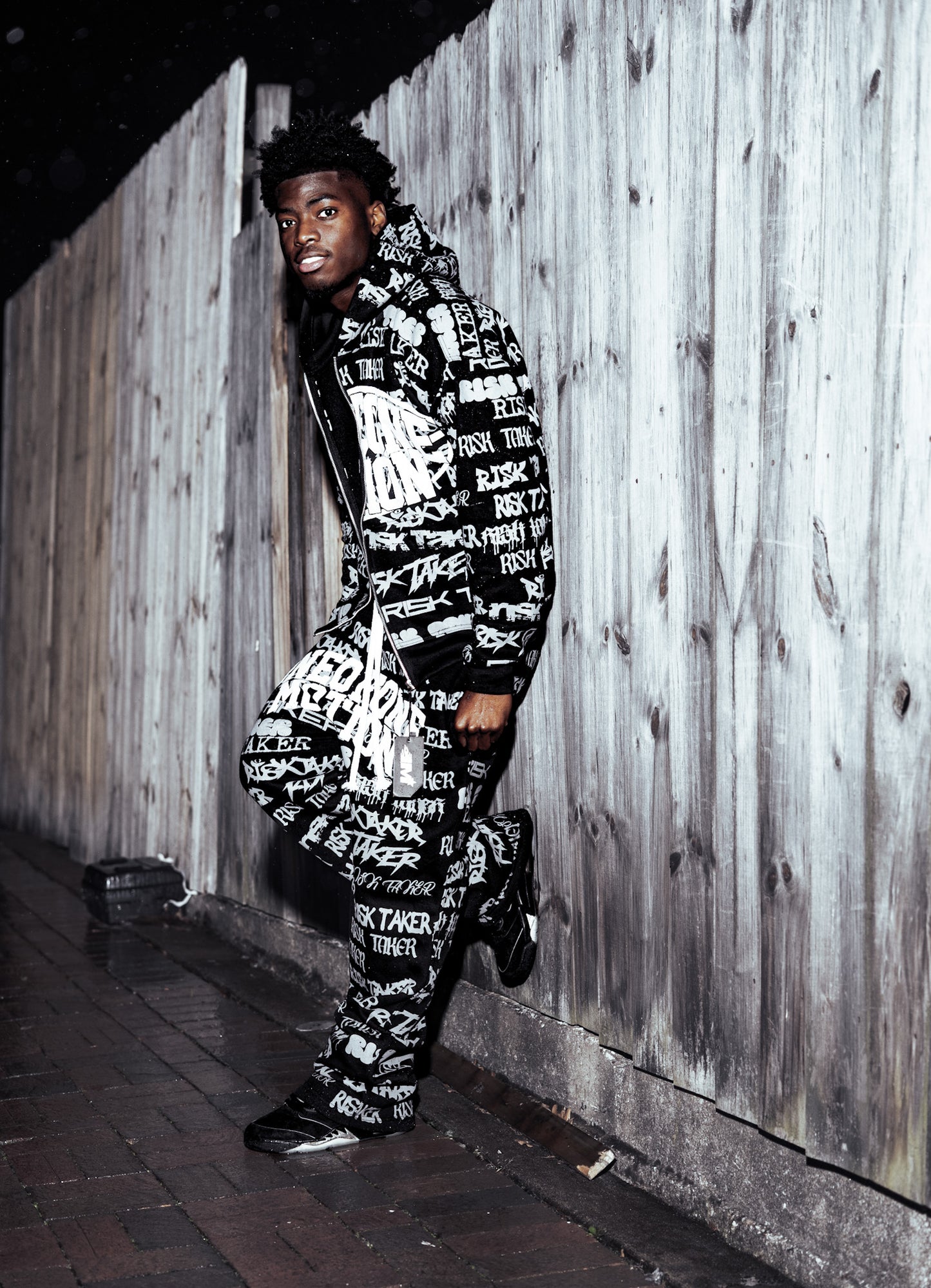 ONEOFONE GRAFFITI DOUBLE WAIST PANTS (Black)